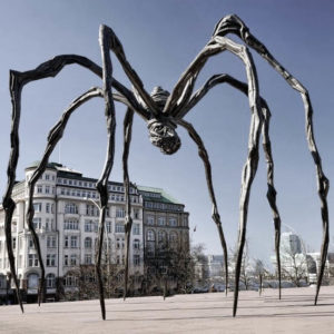 скульптура паука maman